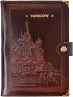 Ежедневник А5 датированный на 2025 год с кнопкой, тиснение кожи "Москва", горячее тиснение надписи фольгой под золото
