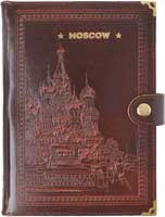 Ежедневник А5 недатированный с кнопкой, тиснение кожи "Москва", горячее тиснение надписи фольгой под золото, бумага блока тонированная